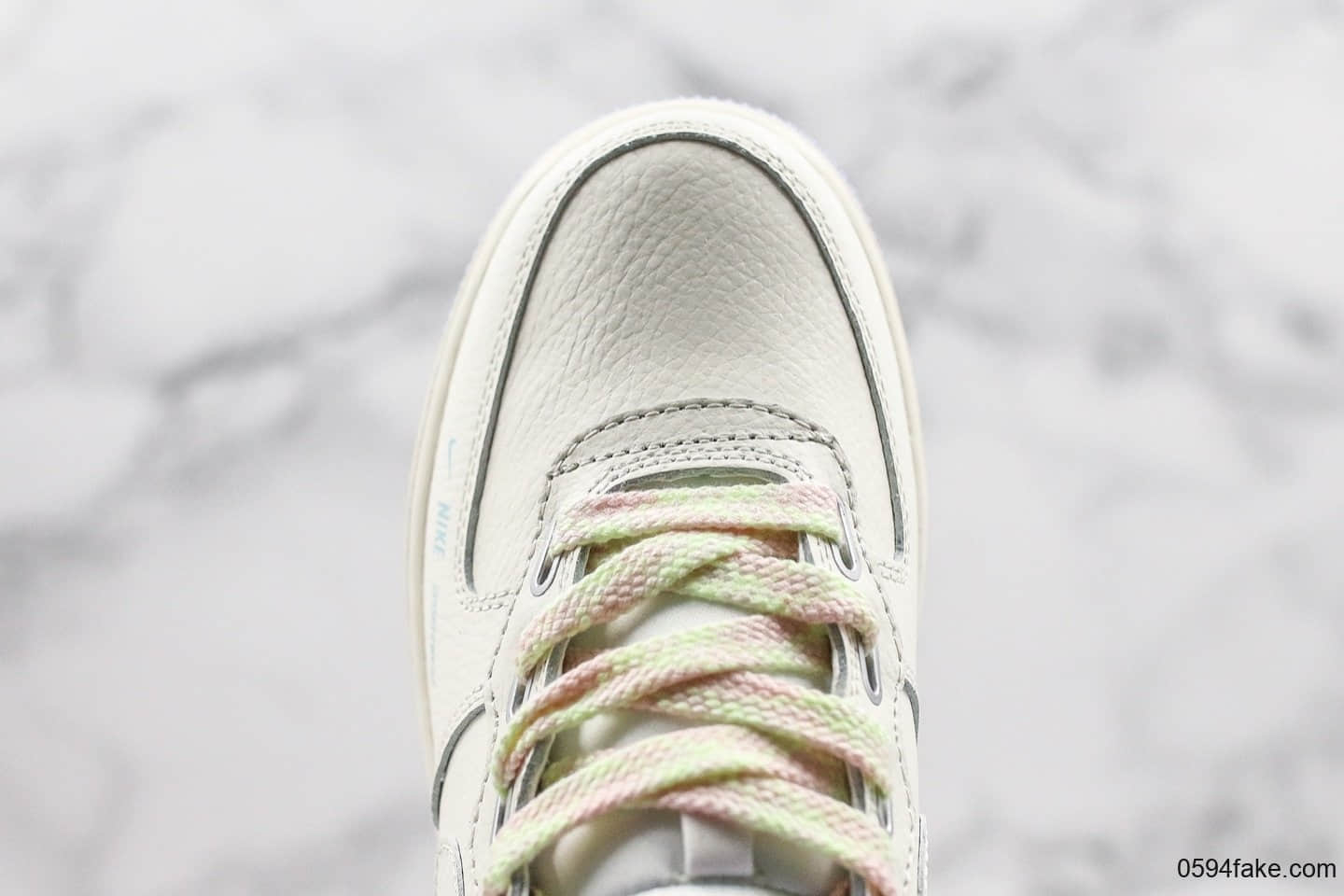 耐克Nike Air Force 1 Mid纯原版本空军一号独角兽联名款原鞋开模打造全头层牛皮市面最高版本原盒原标 货号:CQ4810-100