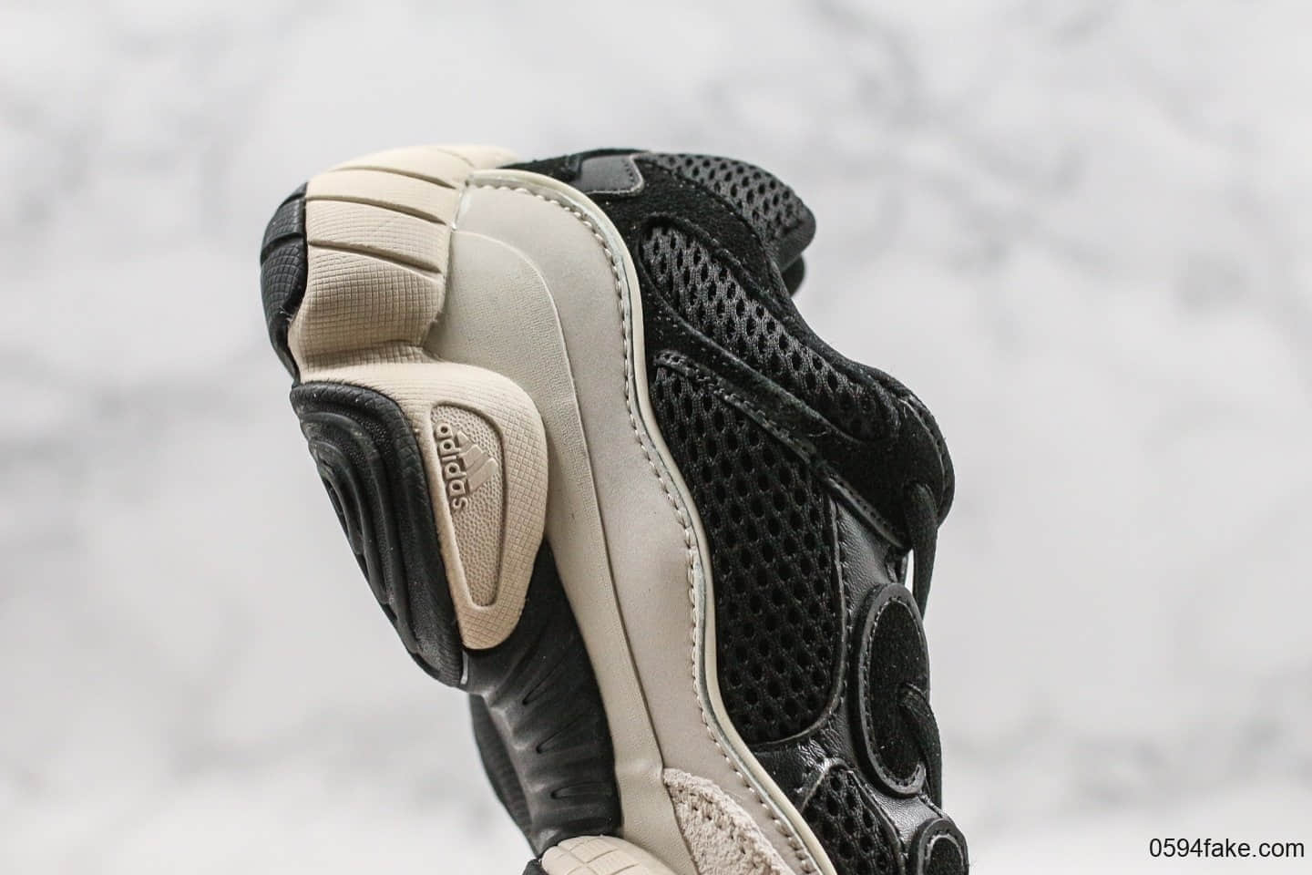 阿迪达斯adidas Yeezy Boost 500纯原版本黑白奥利奥椰子500老爹鞋内置adiprene+减震科技原厂反绒皮 货号:F36688