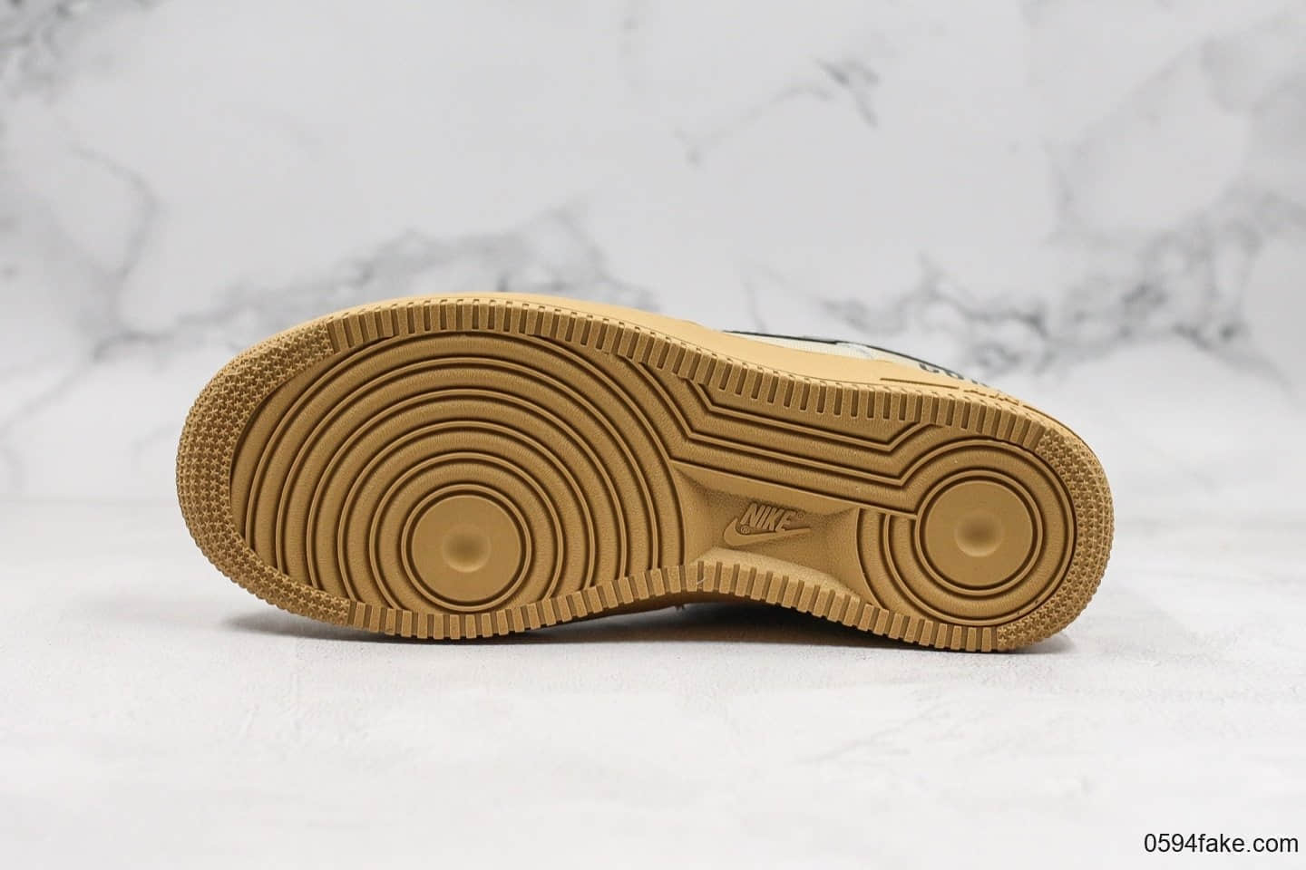 耐克Nike Air Force 1 07 LV8纯原版本低帮空军一号GORE-TEX橄榄绿内置气垫原盒配件中底钢印俱全 货号:CK2630-100