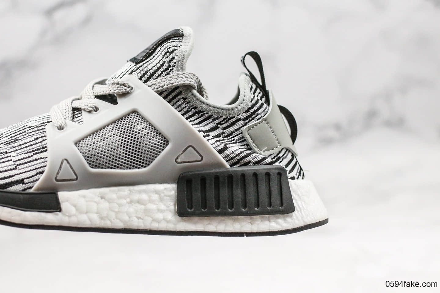 阿迪达斯Adidas NMD Primeknit Boost Runner Solid Grey XR_1爆米花系列运动鞋公司级版本浅灰白黑斑驳NMD针织透气鞋 货号:BY1910