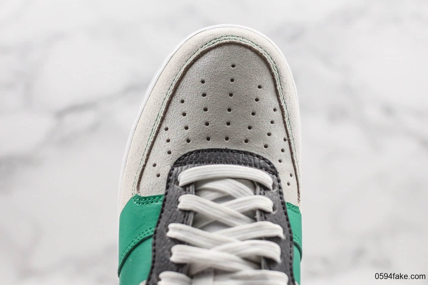 耐克NIKE AIR FORCE 1 '07 PRM 1纯原版本低帮AF1小钩灰黑绿2019年秋冬新款原楦头原纸板打造同步RFID芯片 货号:CL0065-100