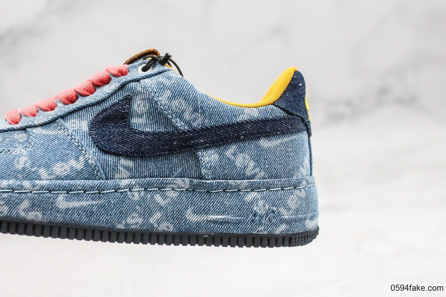 耐克Nike Air Force 1 Low x Levi's纯原版本李维斯联名款低帮空军一号原鞋开模这边工艺特殊印染水洗牛仔布鞋面 货号:CV0670-447