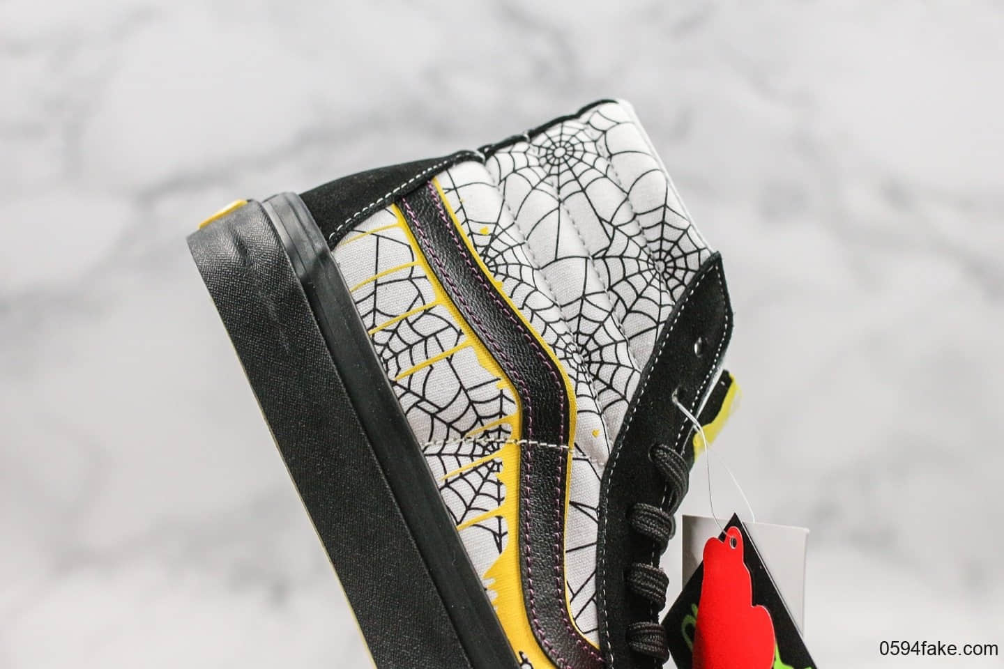 万斯Vans Sk8-Hi x Size?联名款高帮万斯黑紫色原厂硫化工艺原盒原标万圣节风格配色