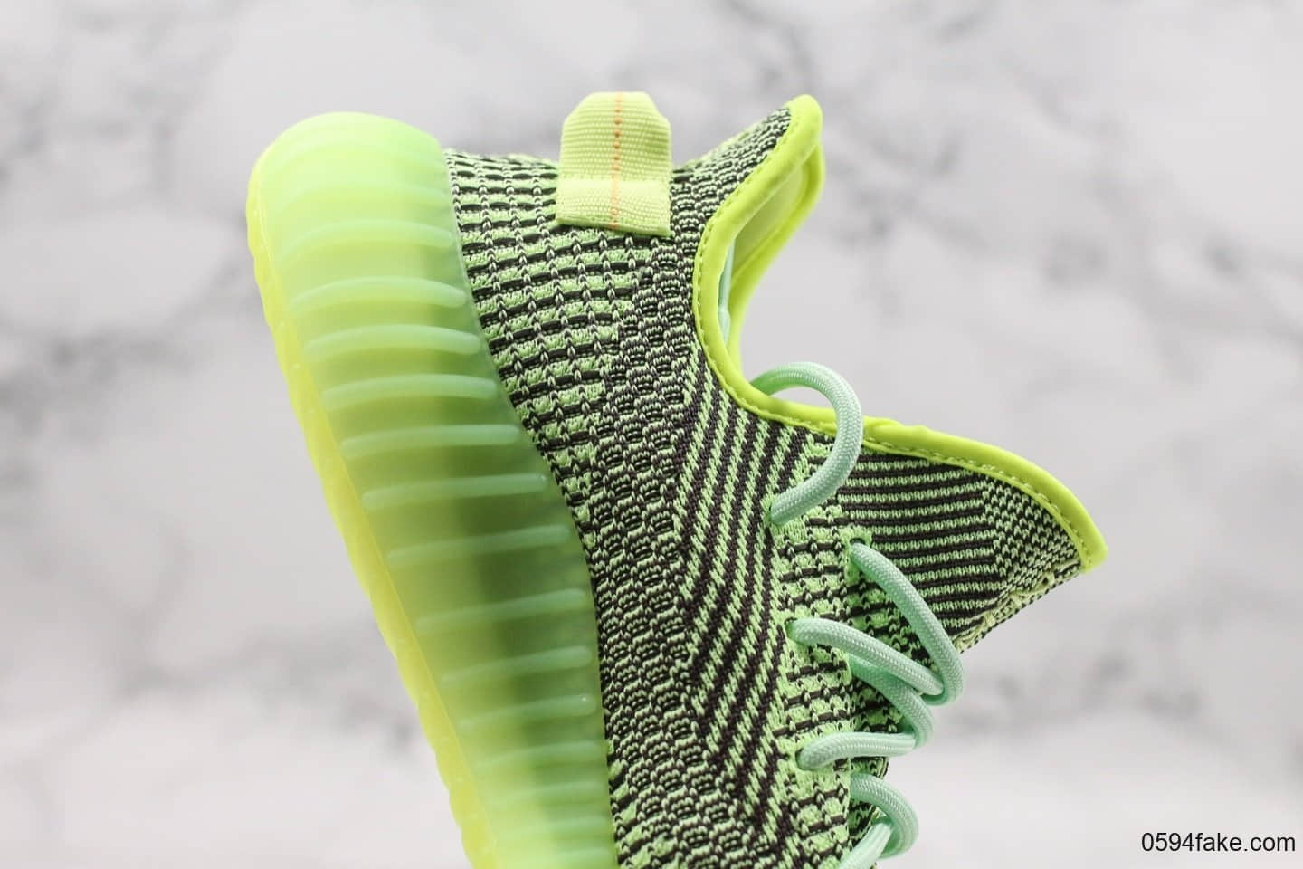 阿迪达斯Adidas YEEZY BOOST 350 V2 YECHEIL公司级版本椰子350V2全新配色荧光绿真巴斯夫爆米花大底镂空蚕丝半透明网纱鞋面 货号:FW5191