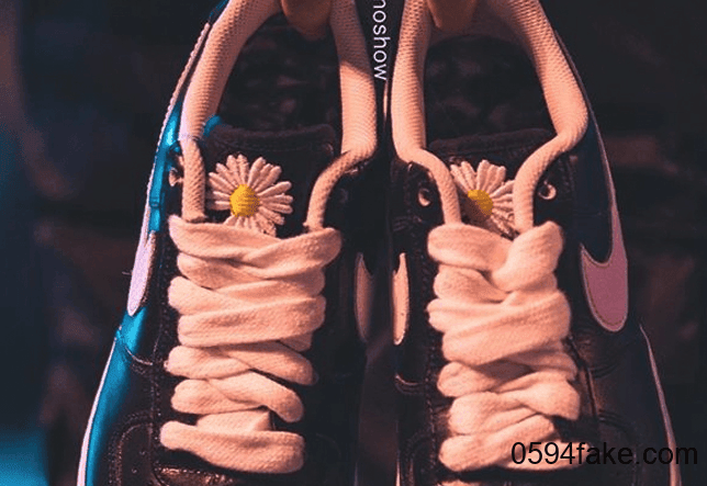 年度重磅!权志龙亲自官宣!PEACEMINUSONE x Air Force 1即将发售!