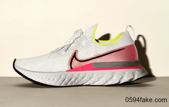 Nike全新跑鞋明年发售!结合Zoom Vaporfly 4%和Nike React的豪华配置!