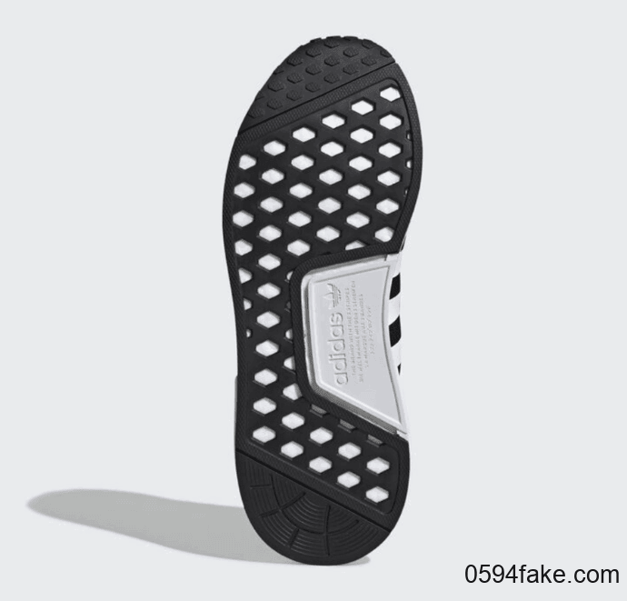 经典黑白配!全新adidas NMD V2系列即将登场! 货号:FV9021