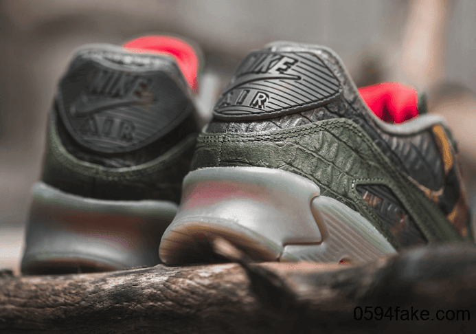 特色拼接鞋面!这双Nike Air Max 90有点酷! 货号:CU0675-300