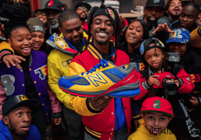 三方联名再度来袭!EAT x Shoe City x New Balance 990v5明日发售!