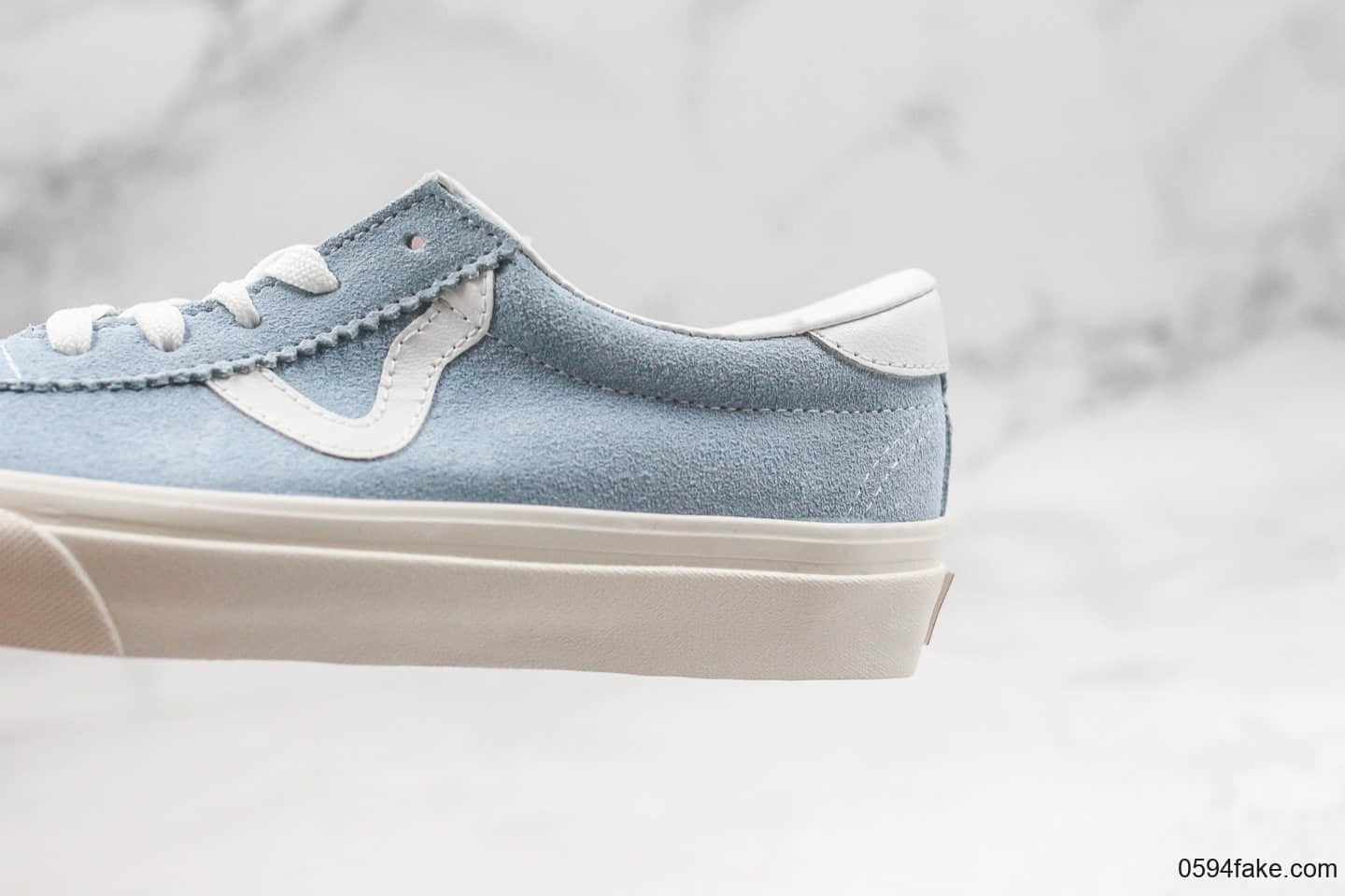 万斯Vans Style 73 DX Anaheim公司级余文乐联名款V字低帮反毛皮浅蓝色原盒原标原厂硫化大底 货号:VN0A4BU6A6O