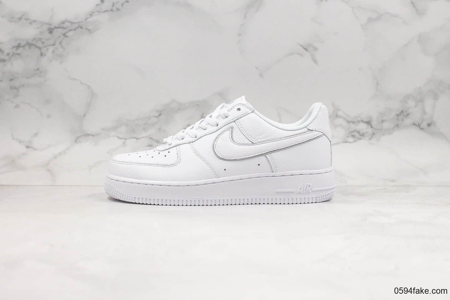 耐克Nike Air Force 1 '07纯原版本低帮空军一号纯白原楦头原纸板正确原装全头层皮革内置气垫 货号:AO2457-100