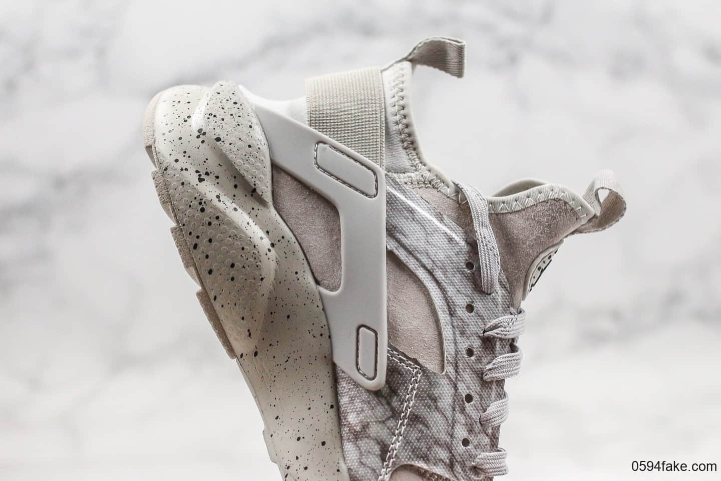 耐克Nike Air Huarache Ultra Suede ID公司级华莱士复古慢跑鞋灰色搭载Huarache技术原盒原标区别市面通货版本 货号:829669-338