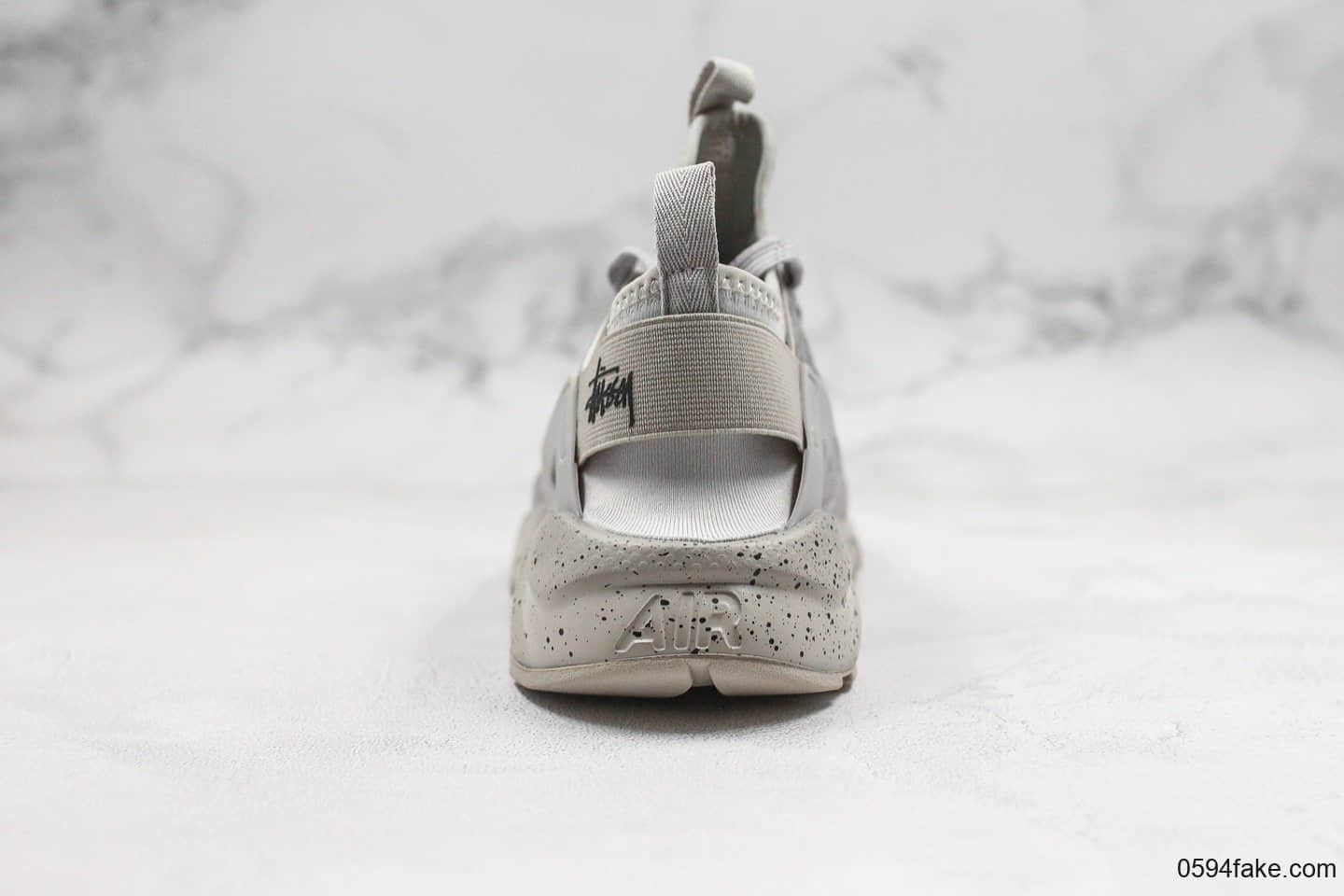 耐克Nike Air Huarache Ultra Suede ID公司级华莱士复古慢跑鞋灰色搭载Huarache技术原盒原标区别市面通货版本 货号:829669-338
