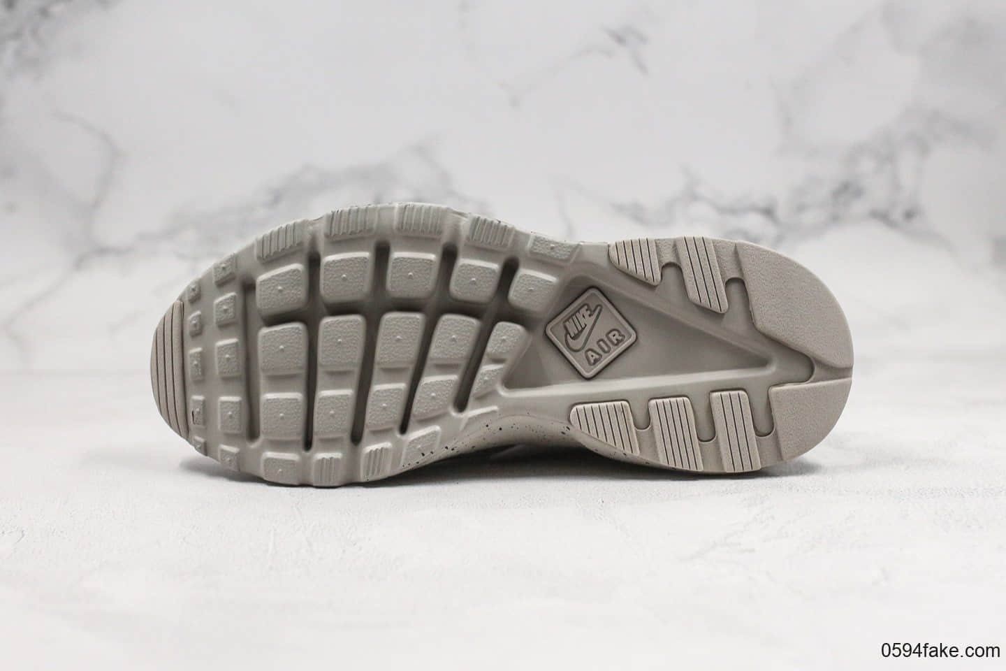 耐克Nike Air Huarache Ultra Suede ID公司级华莱士复古慢跑鞋灰色搭载Huarache技术原盒原标区别市面通货版本 货号:829669-338
