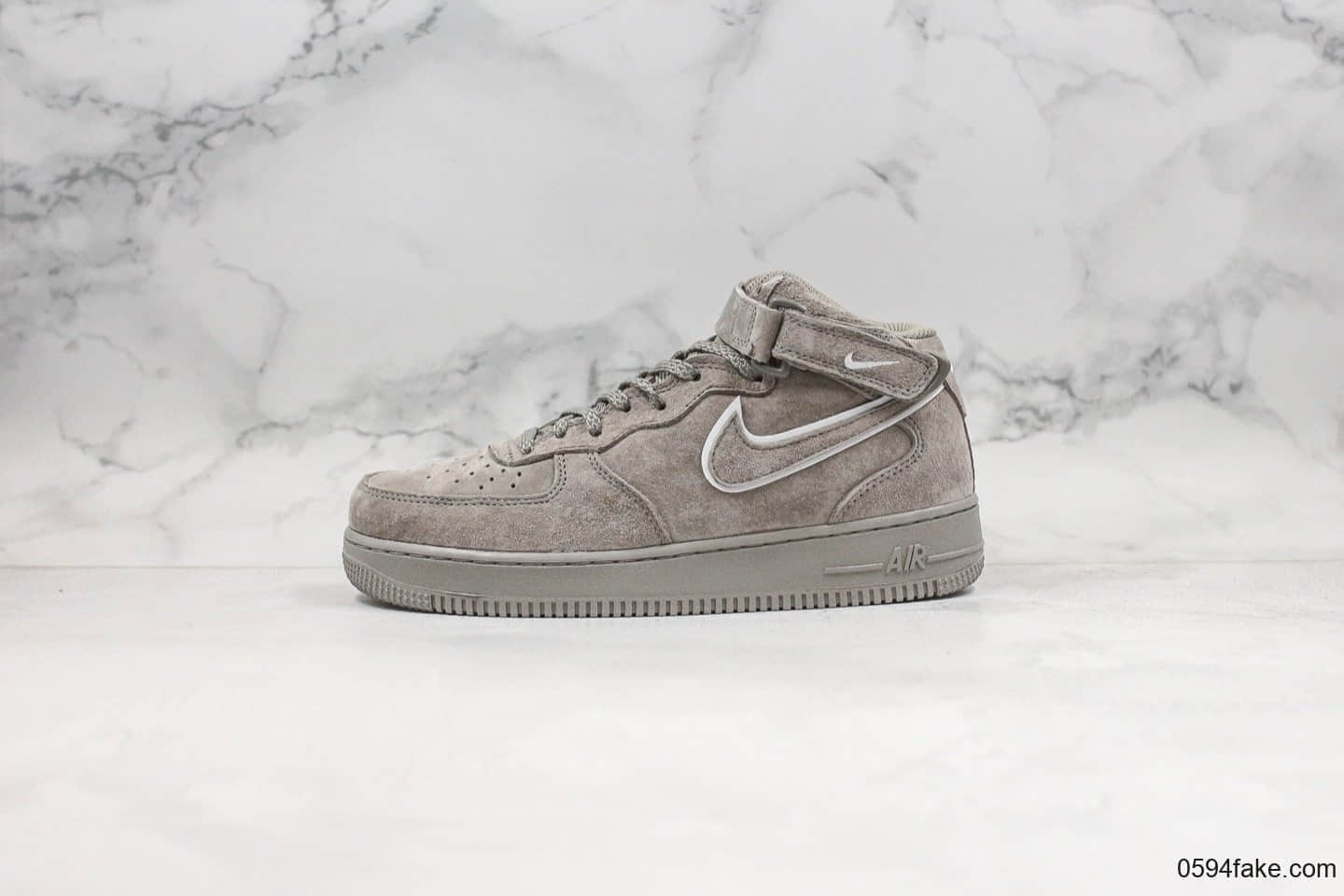 耐克Nike Air Force 1 Hi纯原版本中帮空军一号灰色麂皮限定配色内置全掌气垫原盒原标 货号:AA1118-003