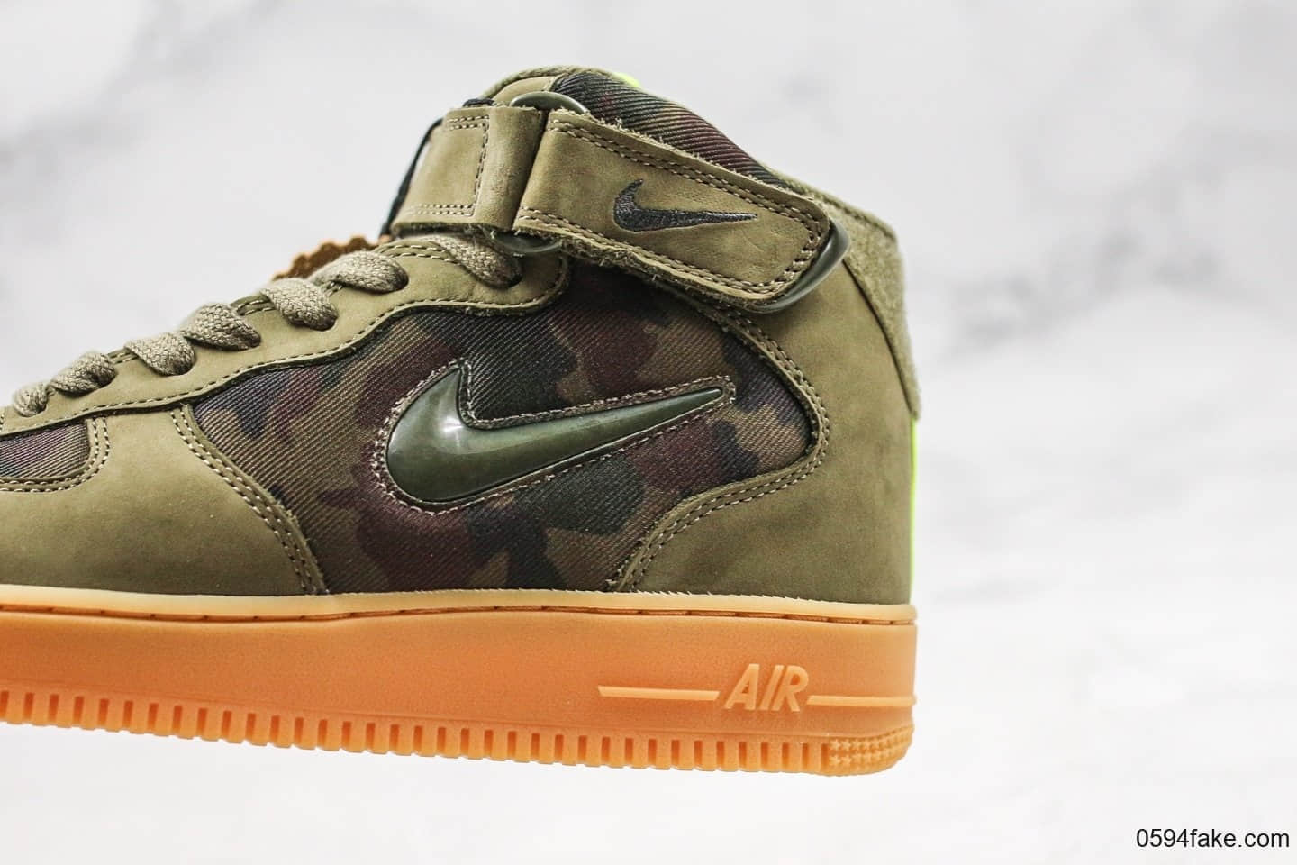 耐克Nike Air Force 1 Jewel Mid纯原版本空军一号法国军事主题配色迷彩绿橄榄绿内置全掌蜂窝气垫原装麂皮防水面料 货号:AV2586-200