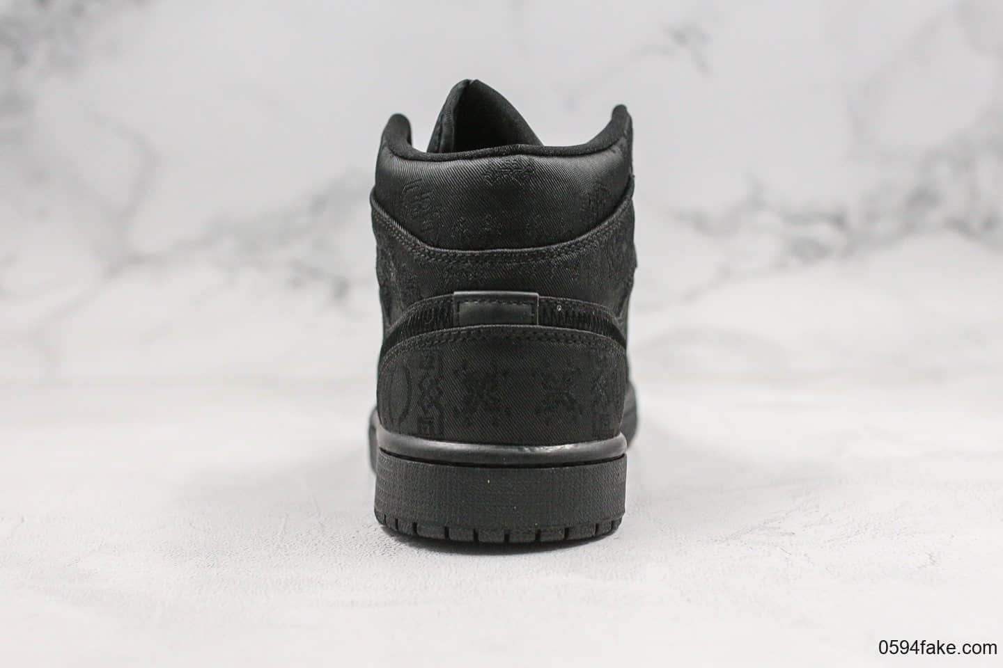 乔丹What Szie Edison Chen x Air Jordan 1 AJ1 Mid纯原版本中帮AJ1陈冠希联名款黑丝绸内置钢印原厂丝绸面料 货号:CU2804-300