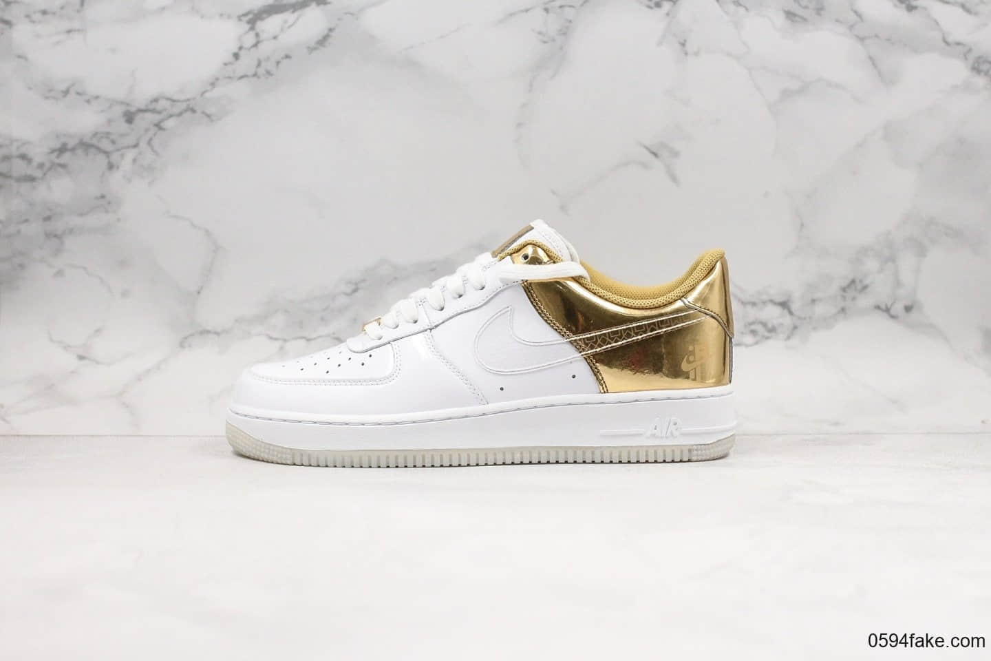 耐克Nike Air Force 1 Pays Tribute to Shanghai s Golden Era纯原版本上海限定版白金空军一号原盒原标内置气垫细节完美 货号:CU2991-197