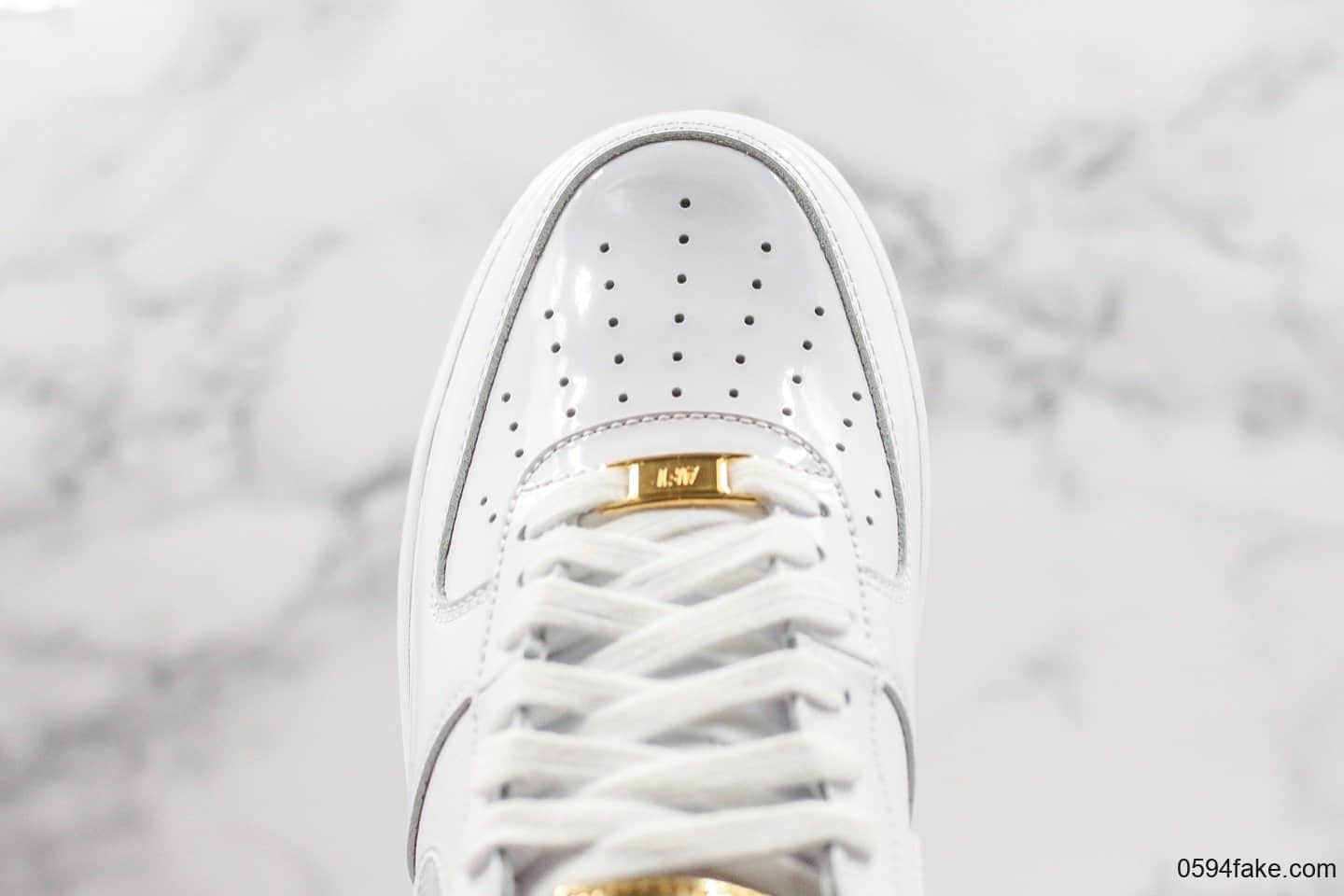 耐克Nike Air Force 1 Pays Tribute to Shanghai s Golden Era纯原版本上海限定版白金空军一号原盒原标内置气垫细节完美 货号:CU2991-197