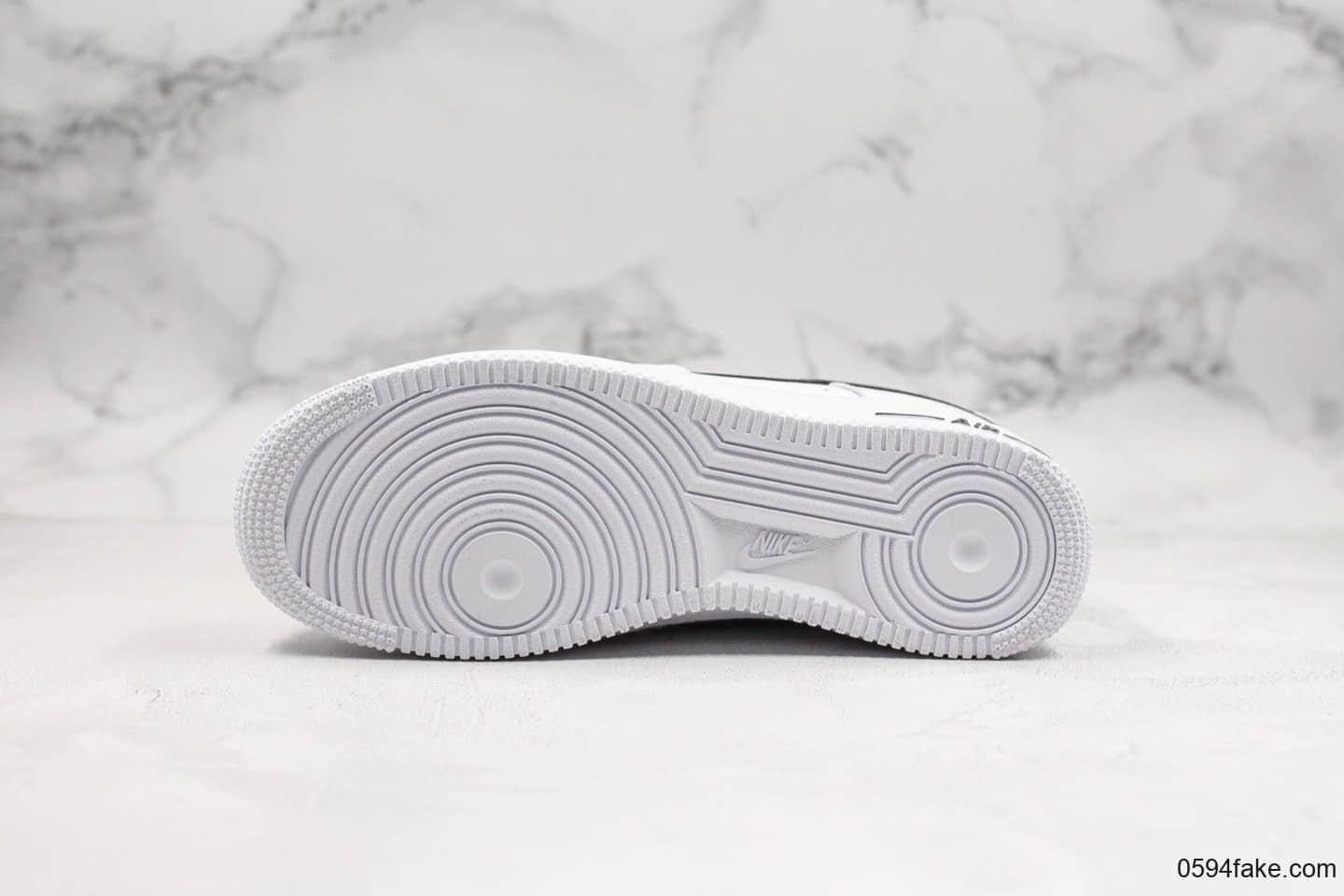 耐克Nike Air Force 1 Low 07纯原版本低帮空军一号黑白漆皮勾原盒原标内置气垫 货号:CI3446-100