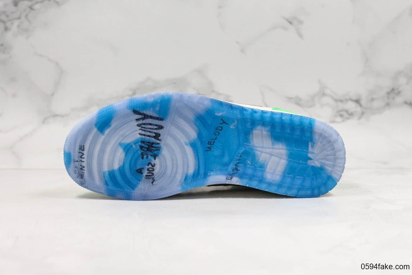 乔丹Air Jordan 1 Mid x Melody Ehsani公司级版本洛杉矶设计师联名款鸳鸯配色原盒配件原楦头纸板打造 货号：CQ7629-100