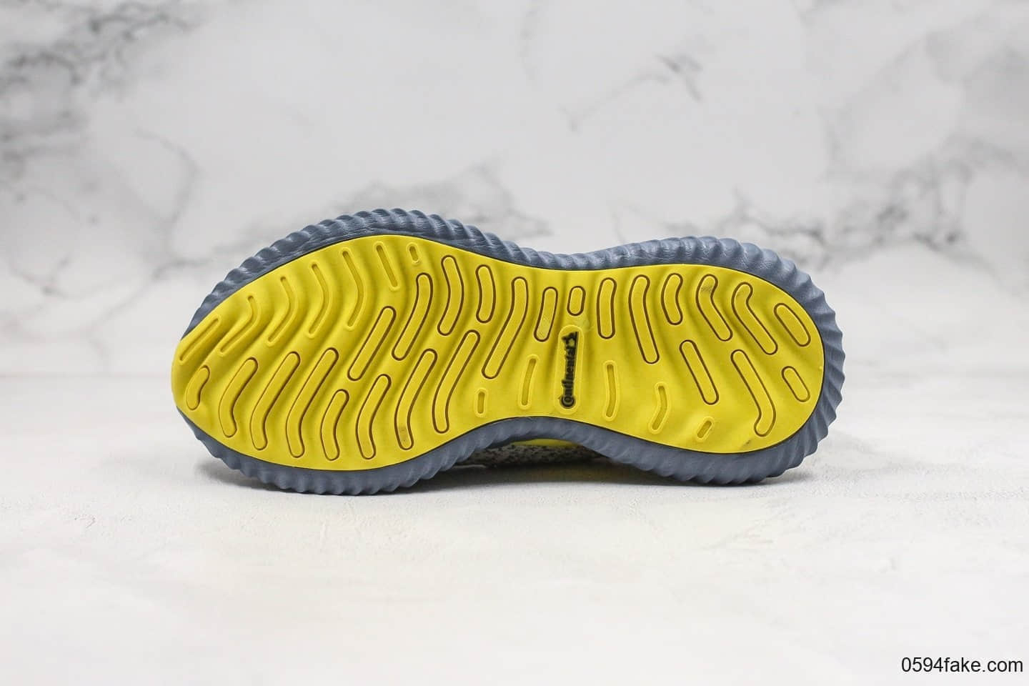 阿迪达斯adidas AlphaBOUNCE M纯原版本阿尔法慢跑鞋灰黄配色鞋面采用防水面料原盒原标 货号:AQ0576
