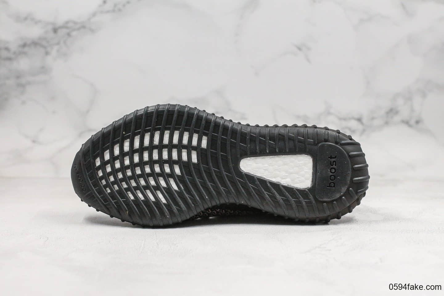 阿迪达斯Adidas Yeezy Boost 350 V2 Yecheil纯原版本椰子350V2黑红补丁天使原厂巴斯夫中底原厂3M反光材质 货号:FW5190