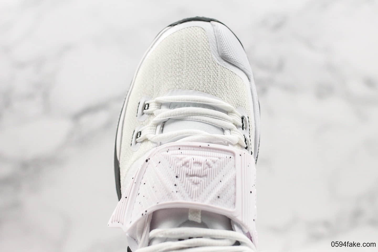 耐克Nike Kyrie 6 EP纯原版本欧文6代黑白配色内置真实气垫支持高强度实战原档案数据开发 货号:BQ9377-100
