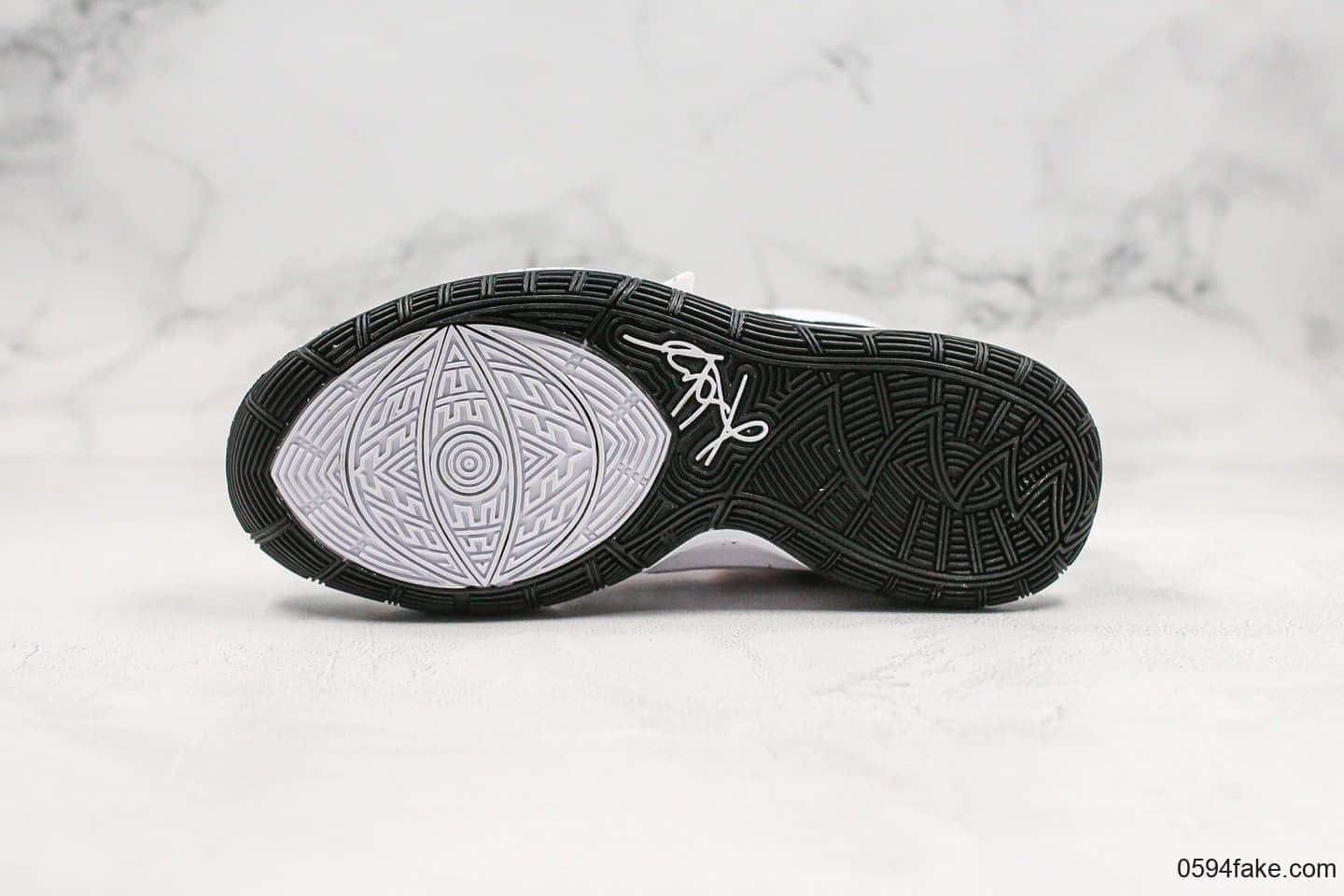 耐克Nike Kyrie 6 EP纯原版本欧文6代黑白配色内置真实气垫支持高强度实战原档案数据开发 货号:BQ9377-100