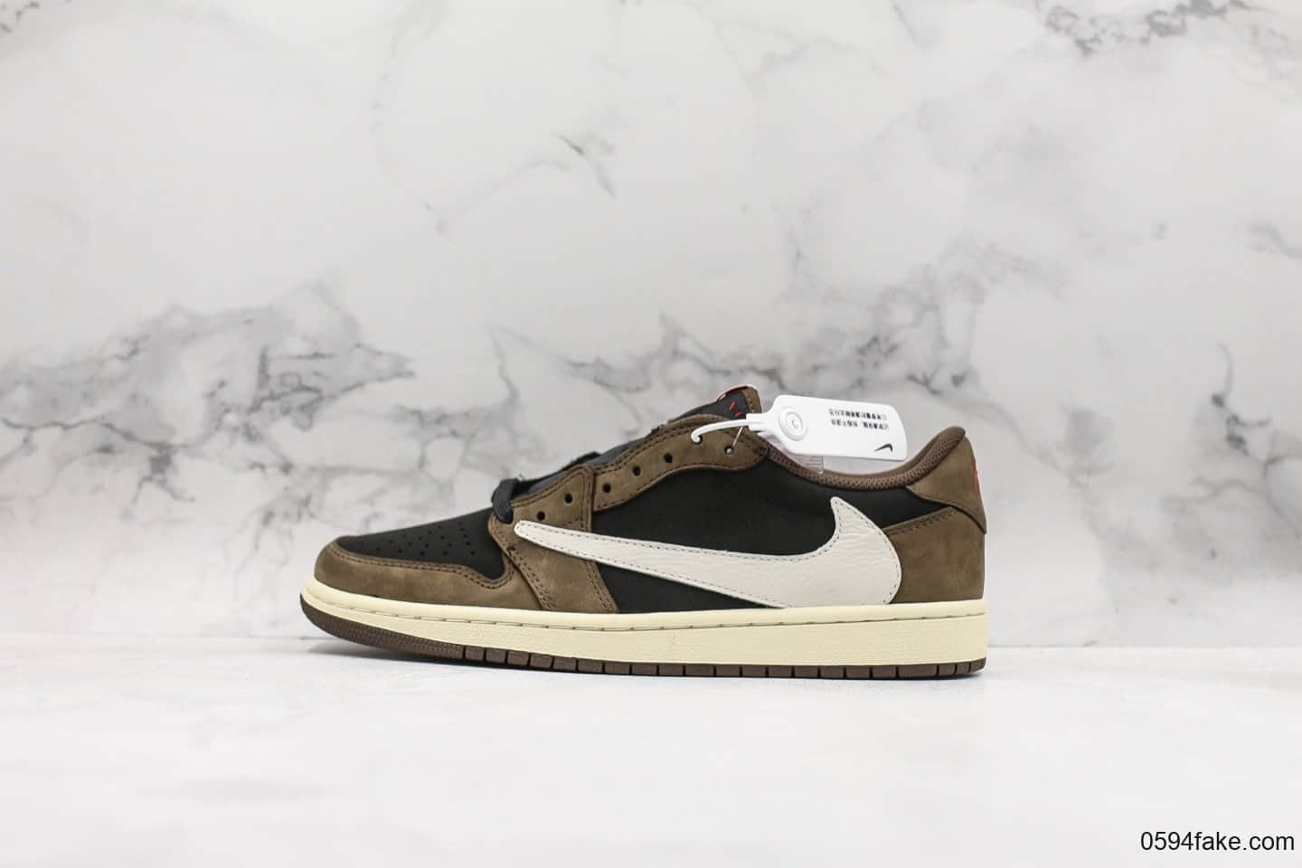 乔丹Travis Scott x Air Jordan AJ1 Low纯原版本联名款低帮倒钩AJ1深棕配色内置气垫原盒原标 货号:CQ4277-001