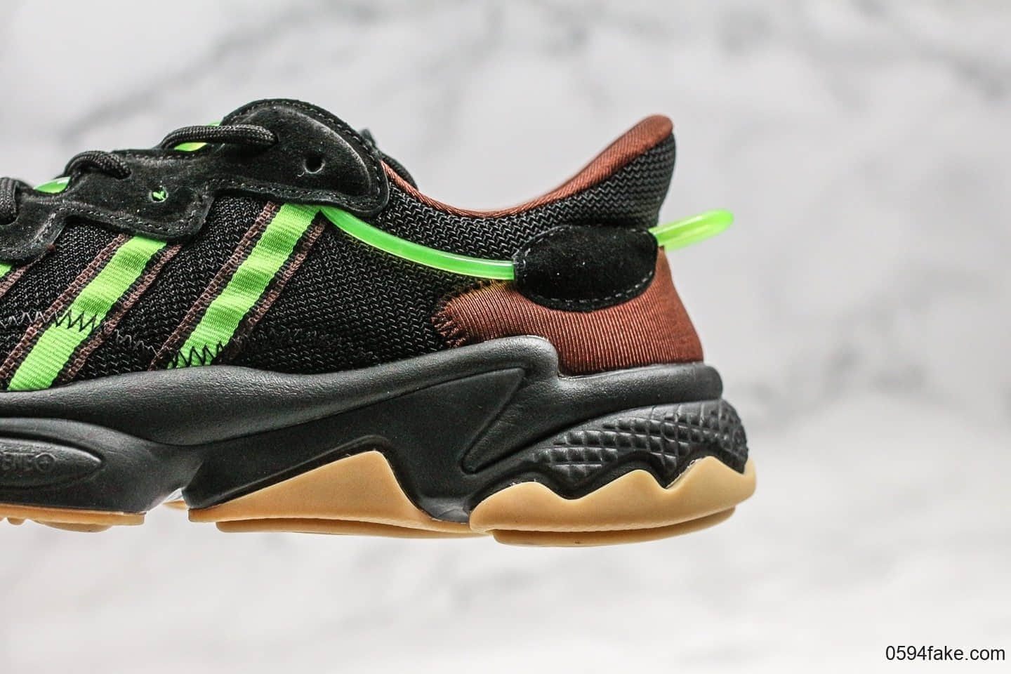 阿迪达斯Adidas Originals Ozweego公司级版本水管老爹鞋3M反光原盒原标原档案数据开发 货号:FV2484