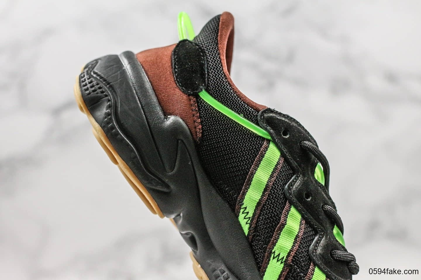 阿迪达斯Adidas Originals Ozweego公司级版本水管老爹鞋3M反光原盒原标原档案数据开发 货号:FV2484