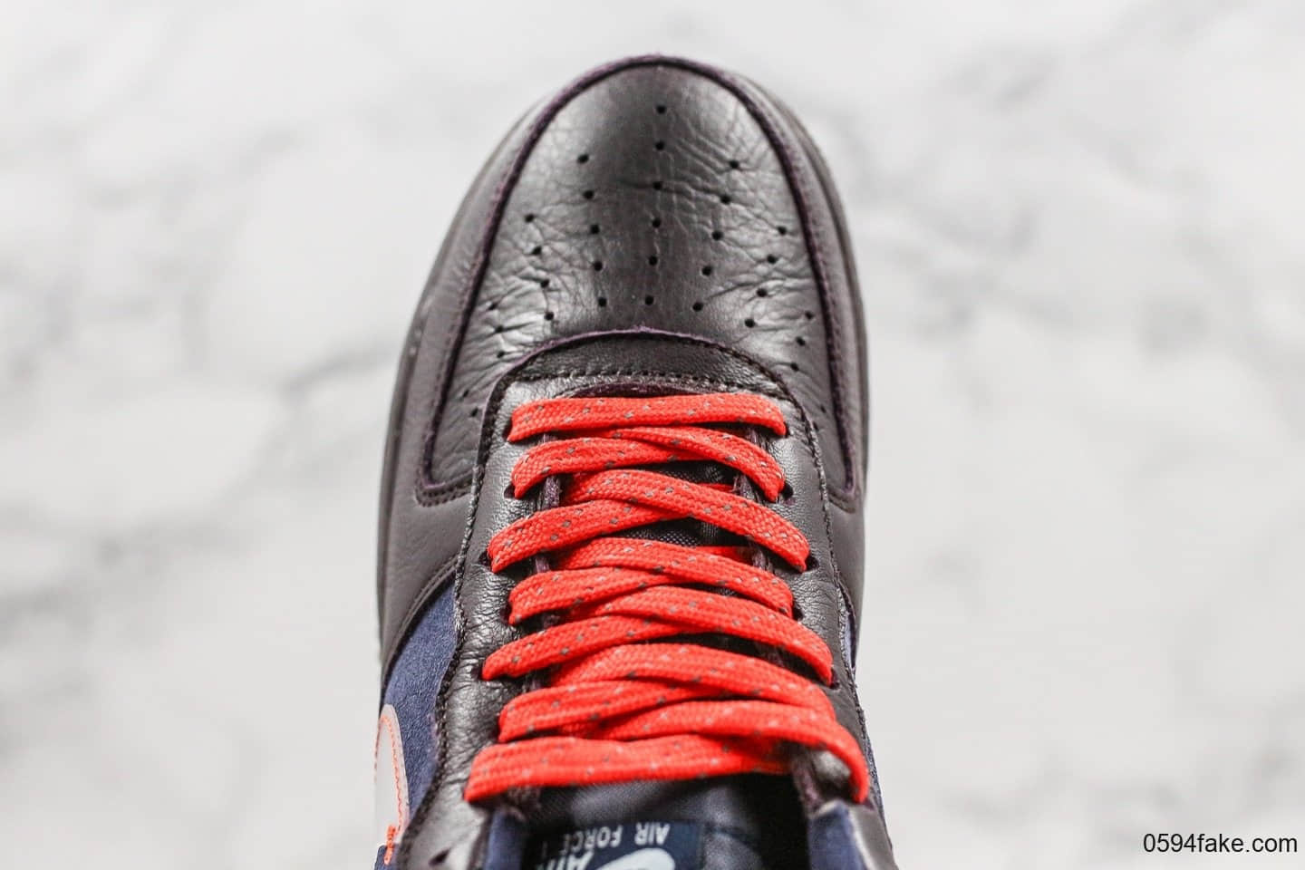 耐克Nike Air Force 1 PRM纯原版本低帮空军一号黑蓝配色内置全掌气垫原楦头原纸板打造原盒原标 货号：CQ6367-600