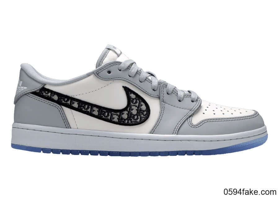奢华联名!Dior x AJ1 Low最新细节图释出!