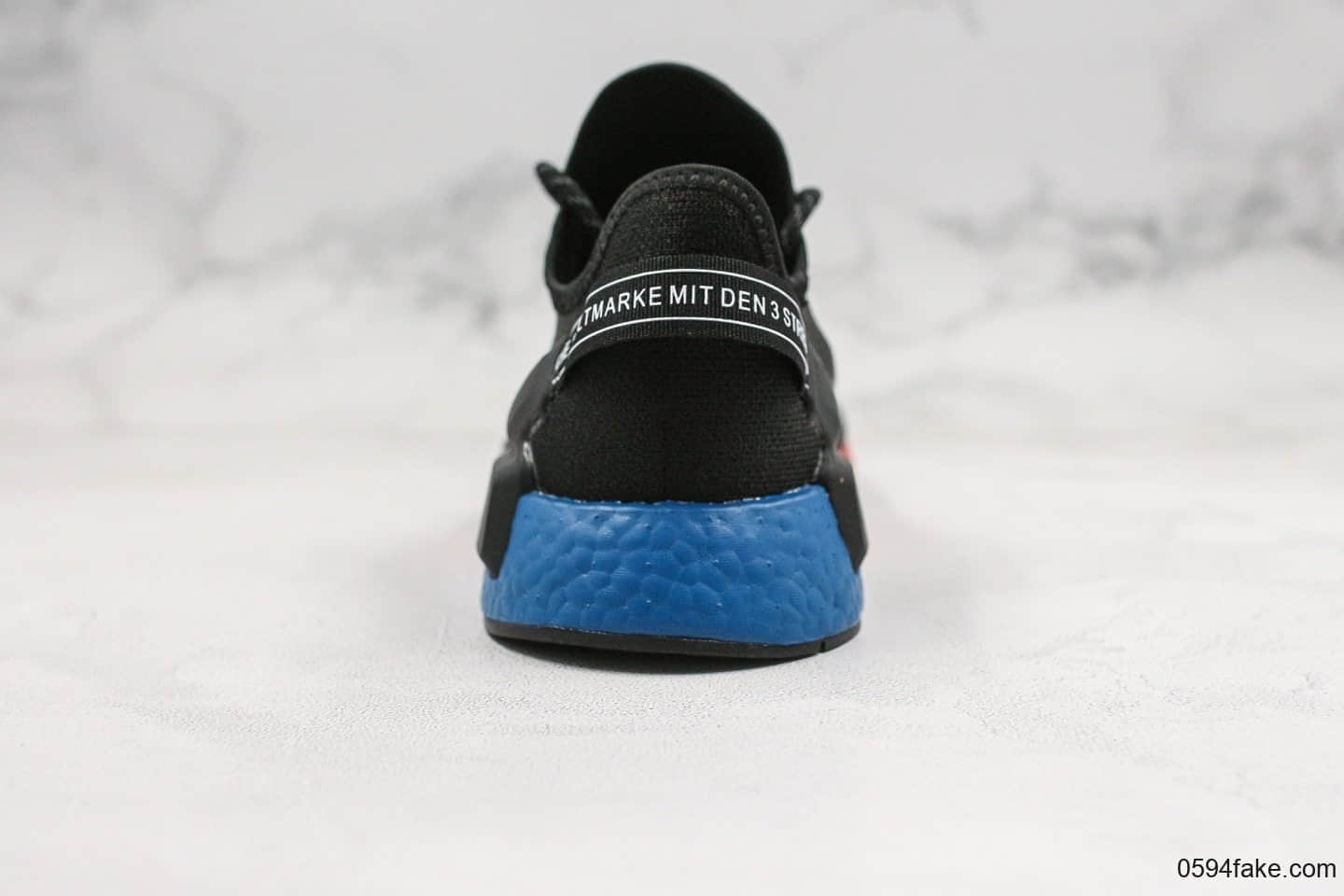 阿迪达斯Adidas NMD R1 Boost V2纯原版本二代3M变色龙NMD爆米花跑鞋黑红蓝配色内置Boost缓震大底原盒原标 货号:FV9023