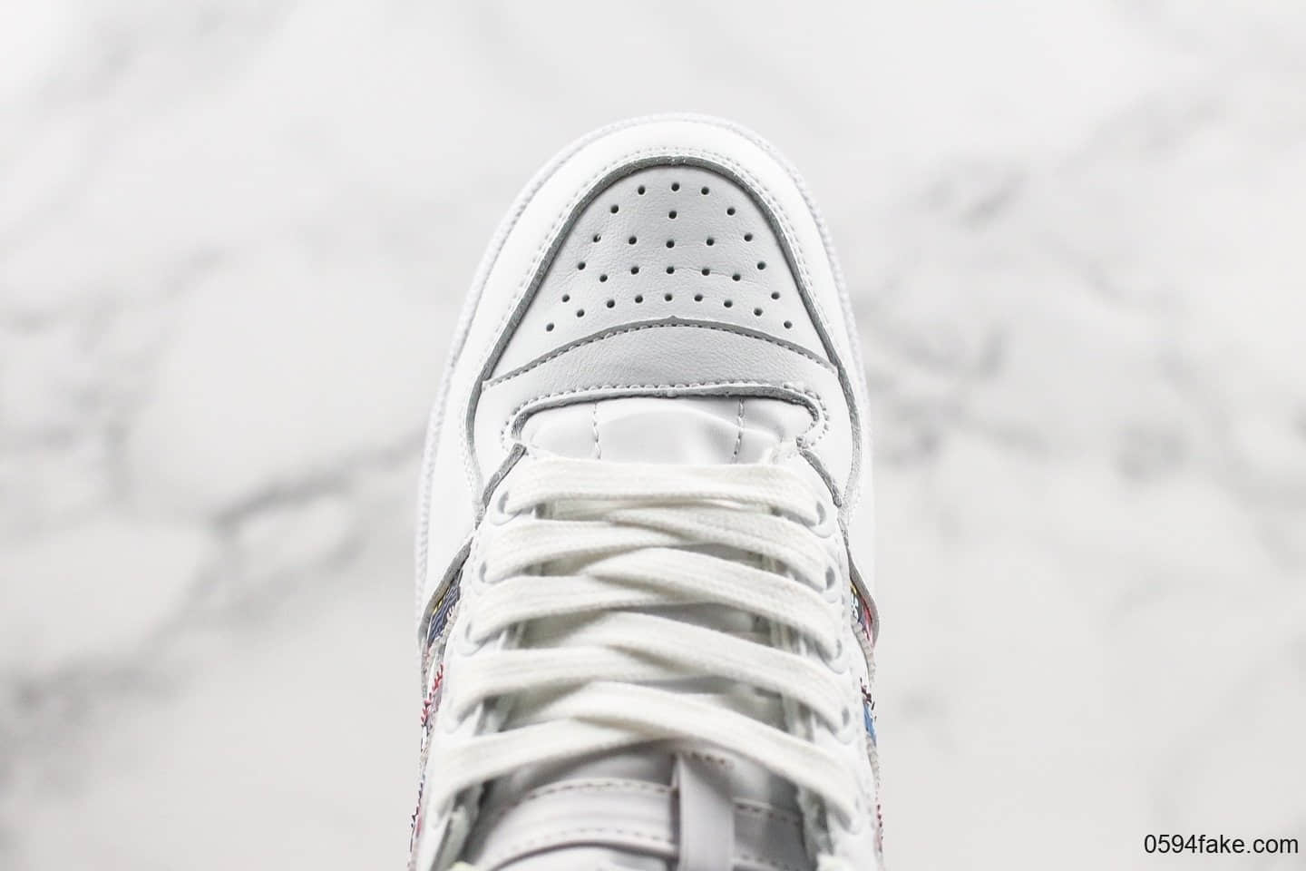 阿迪达斯Adidas Forum Mid纯原版本高帮复古板鞋白紫色原盒原标原楦头原纸板打造全鞋面头层材料 货号:FV4532