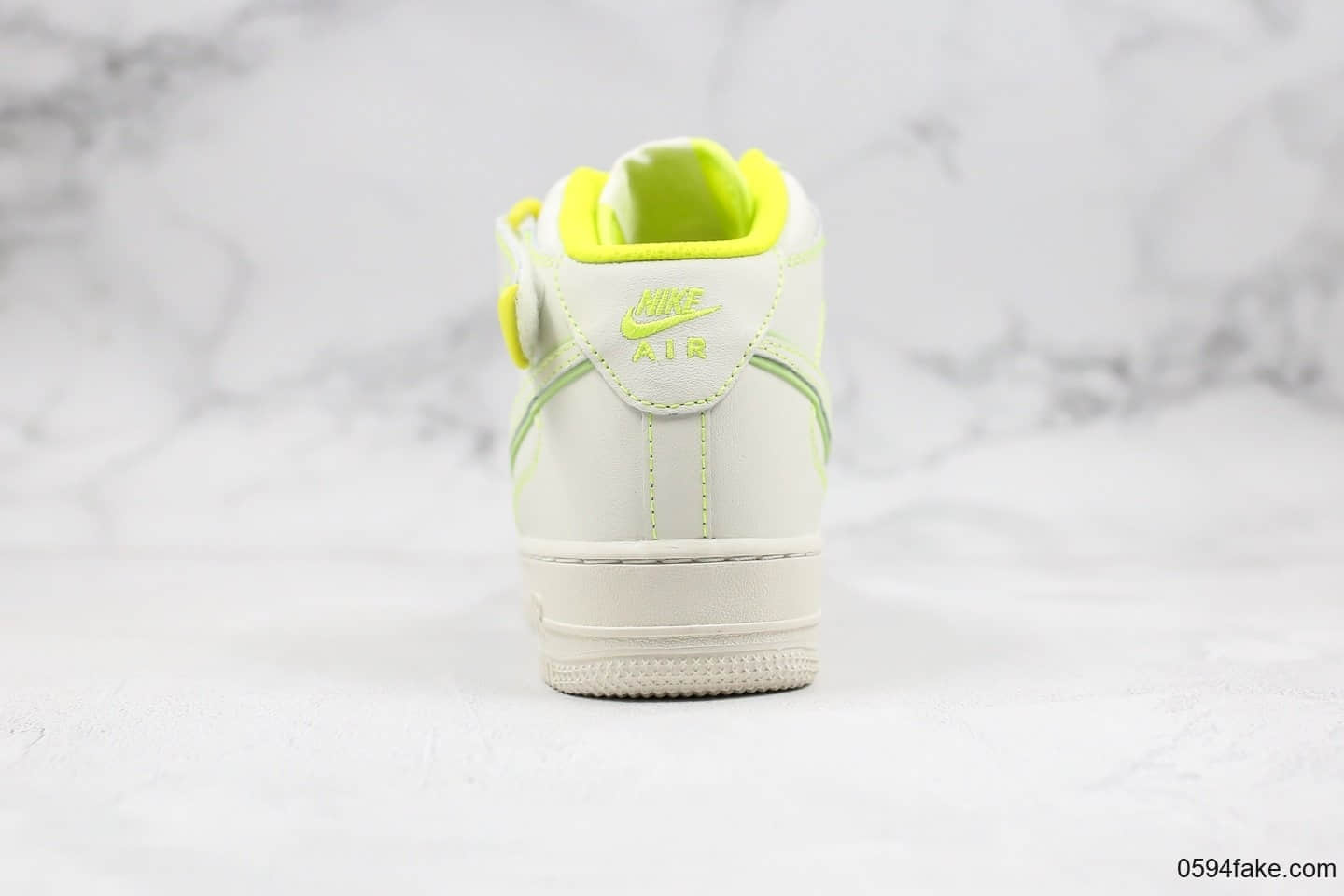 耐克Nike Air Force 1 '07 LV8公司级版本AF1中帮3M反光满天星绿白配色原档案原装灰盒 货号:AA1118-012
