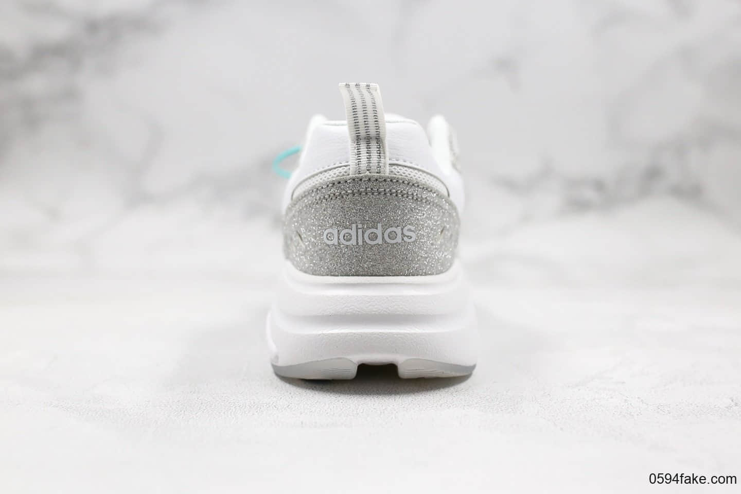 阿迪达斯Adidas Originals Strutter YY公司级版本三叶草老爹鞋满天星闪银配色EVA鞋垫涂层皮革鞋面 货号:EG2668