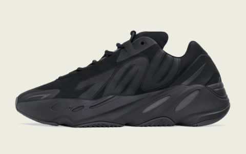 adidas 侃爷椰子700 MNVN全黑配色来袭!搭配3M反光酷炫十足! 货号:FV4440