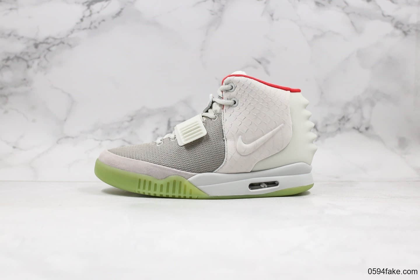 耐克Kanye West xNike Air Yeezy II NRG纯原版本侃爷联名椰子二代中帮纪念球鞋白绿配色原档案数据开发 货号:508214-010