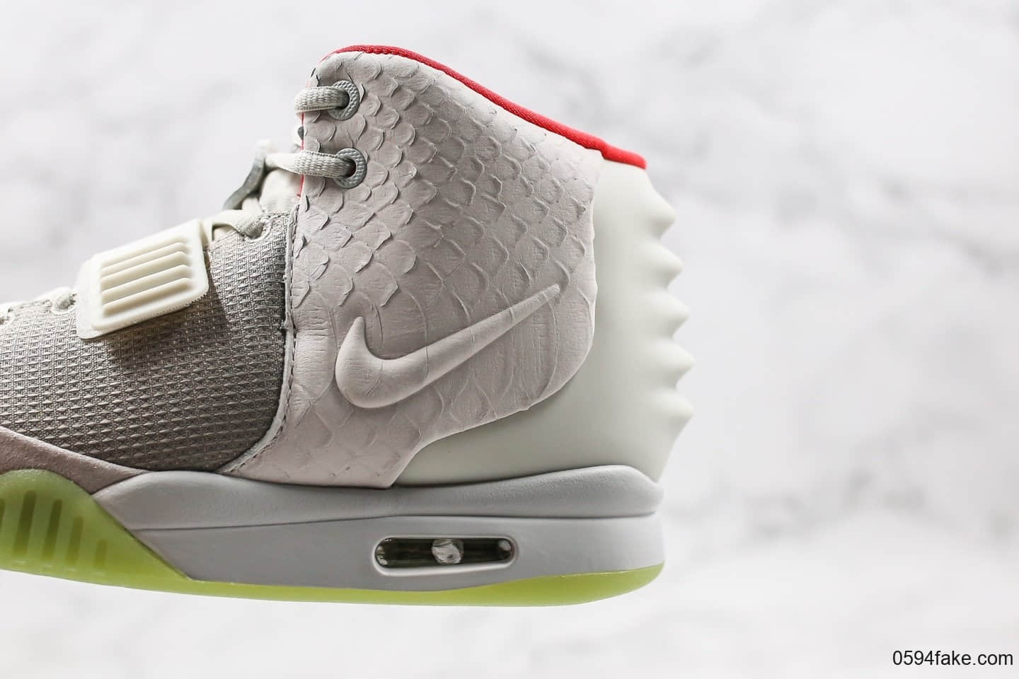 耐克Kanye West xNike Air Yeezy II NRG纯原版本侃爷联名椰子二代中帮纪念球鞋白绿配色原档案数据开发 货号:508214-010