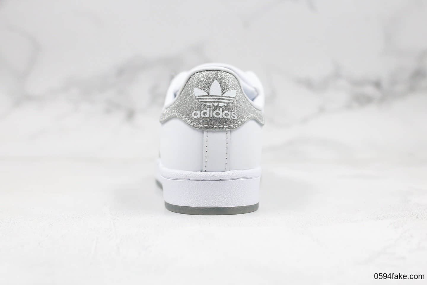 阿迪达斯Adidas Superstar W纯原版本三叶草贝壳头闪银满天星原厂EVA蓝底全头层小牛皮面料 货号:EG8135