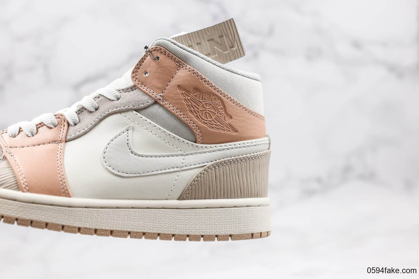 乔丹Air Jordan 1 mid Milan纯原版本米兰中帮AJ1卡其粉原厂面料原档案数据开发 货号:CV3044-100
