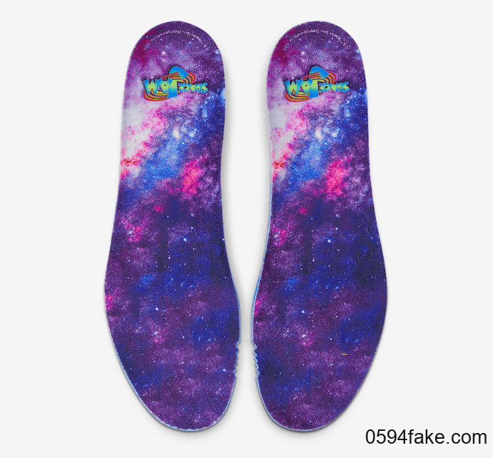 詹姆斯亲穿大灌篮 LeBron 17隐藏配色!你怎么看? 货号:CV8075-300