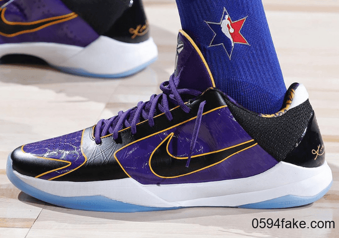 浓眉哥上脚演绎Kobe 5 Protro 湖人配色!3月26日登场! 货号:CD4991-500