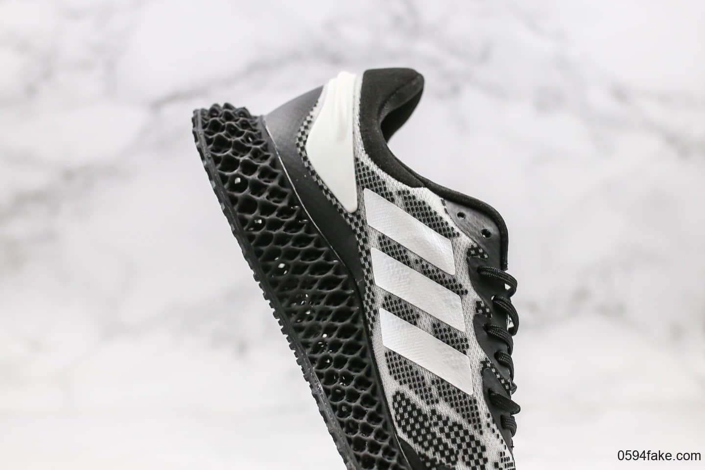 阿迪达斯Adidas Alphaedge 4D LTD M纯原版本冰雪蚕丝黑配色4D鞋底跑鞋原盒原标原档案数据开发 货号:FV5330