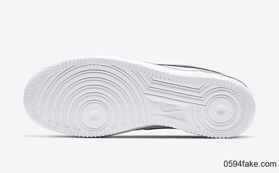 清新十足!这双Air Force1 Low美国主题色带 货号:CJ1377-100