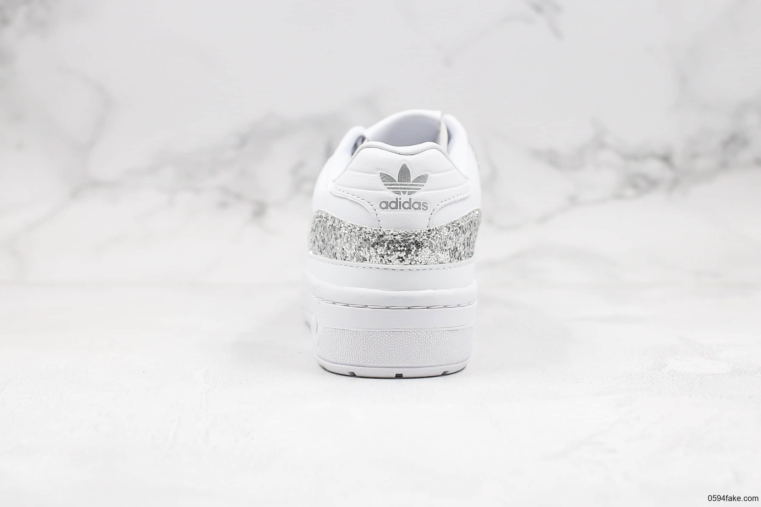 阿迪达斯Adidas Rivalry Low纯原版本低帮三叶草板鞋闪银配色原档案数据开发原盒原标 货号:EE8729