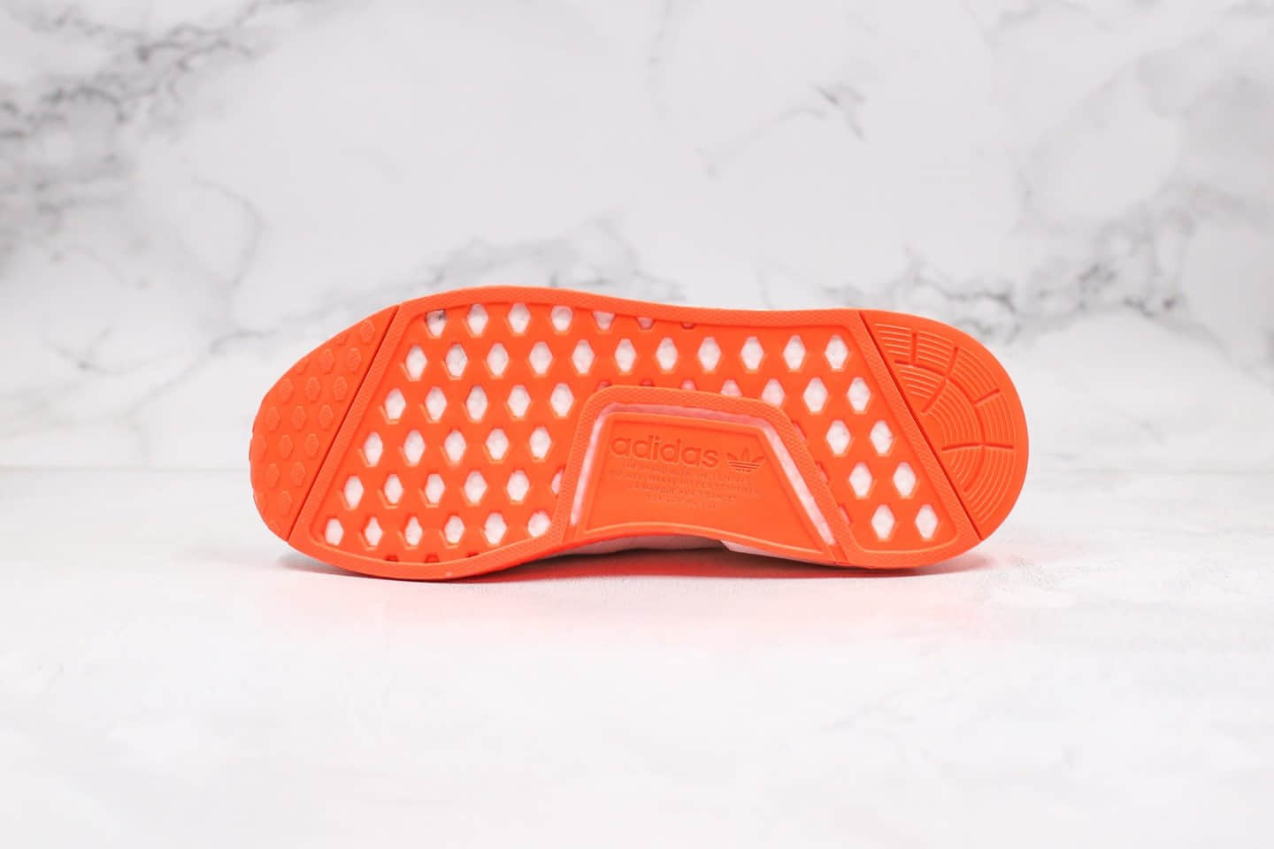 阿迪达斯Adidas NMD R-1 V2纯原版本街头风格NMD爆米花跑鞋白橙色原厂大底区别市面通货版本 货号:FX3902