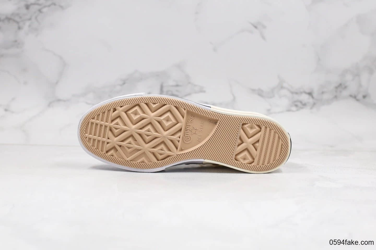 匡威Converse Restructured Chuck 1970 High White公司级版本低帮米白解构系列双拼补丁正确硅蓝PU中底原厂硫化 货号:167673C